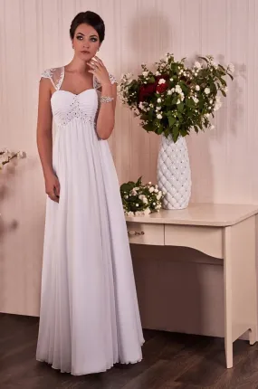 ---Piacenza wedding dress made to measure at an affordable price in empire style made of chiffon with delightful embroidery on t