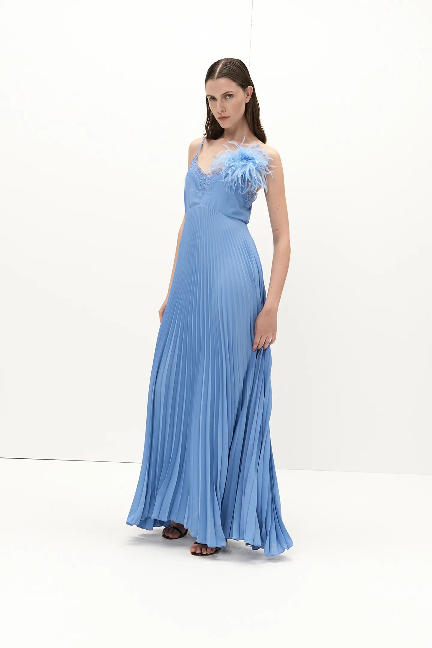 PLEATED LONG DRESS WITH LACE CREPE DE CHINE