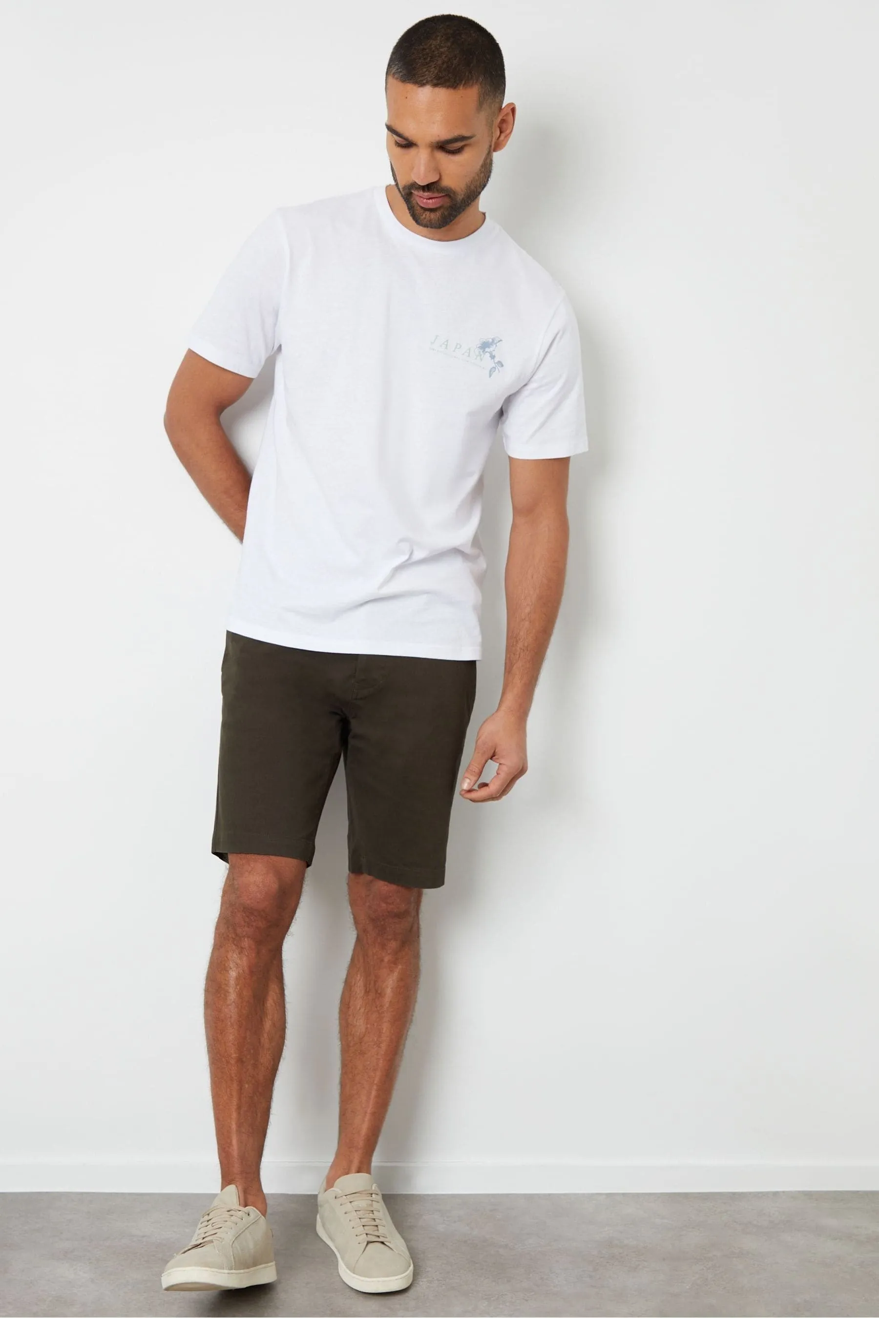 Threadbare - Shorts chino in cotone elasticizzato con risvolti e cintura intrecciata