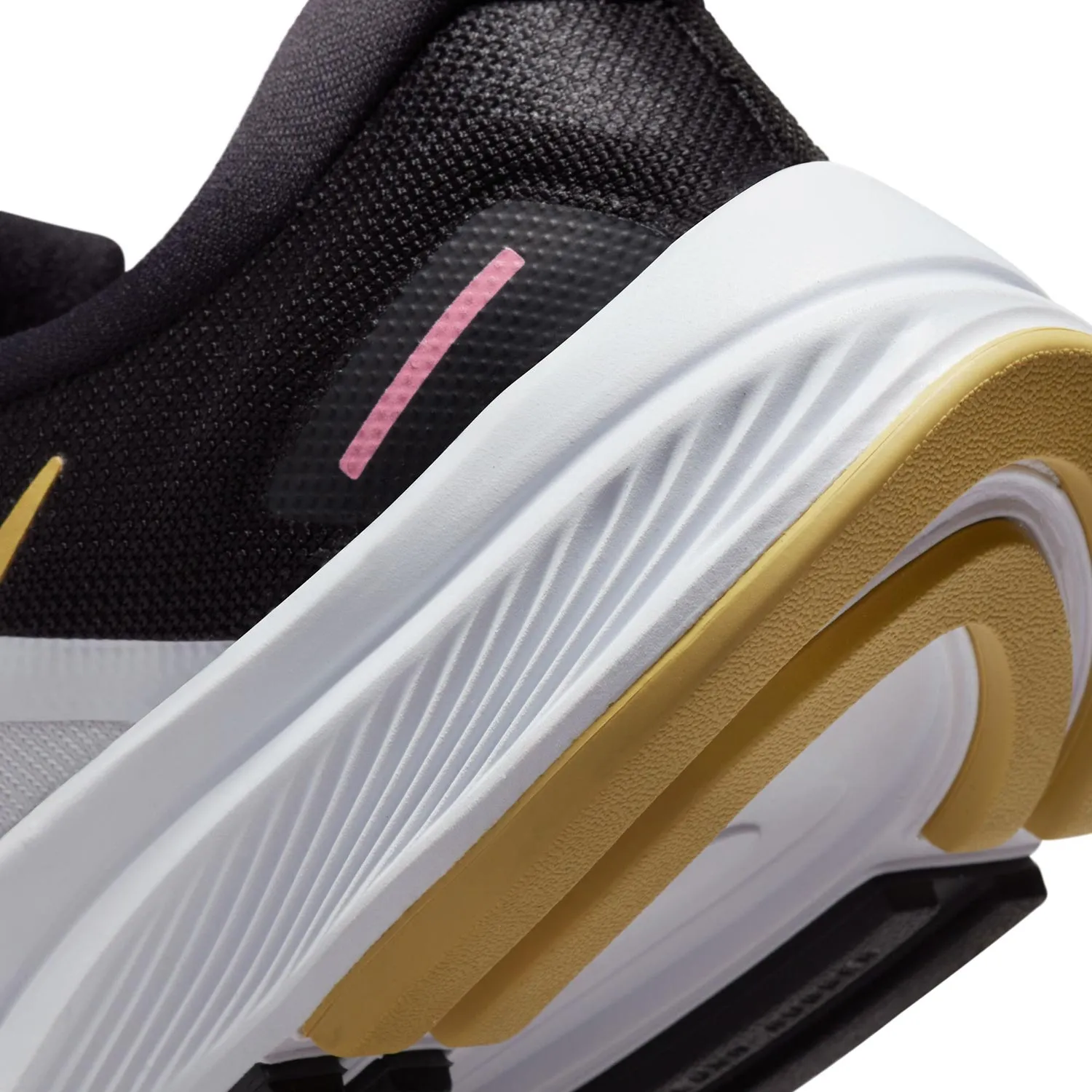 WMNS NIKE AIR ZOOM STRUCTURE 24